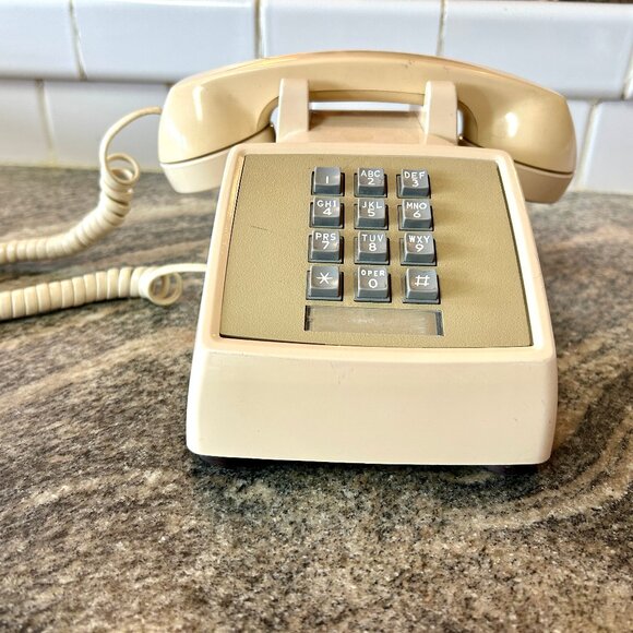 Vintage Western Electric Bell System Touch Tone Desk Telephone Beige 2500DM - Picture 6 of 10